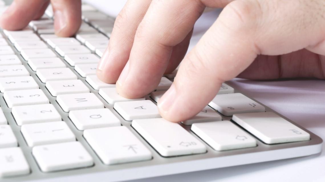 Online workshop interface showing SEO assignment steps