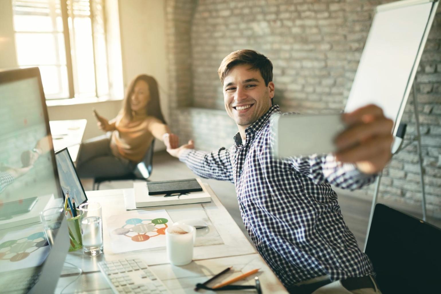 Instructor reviewing technical SEO audit documentation